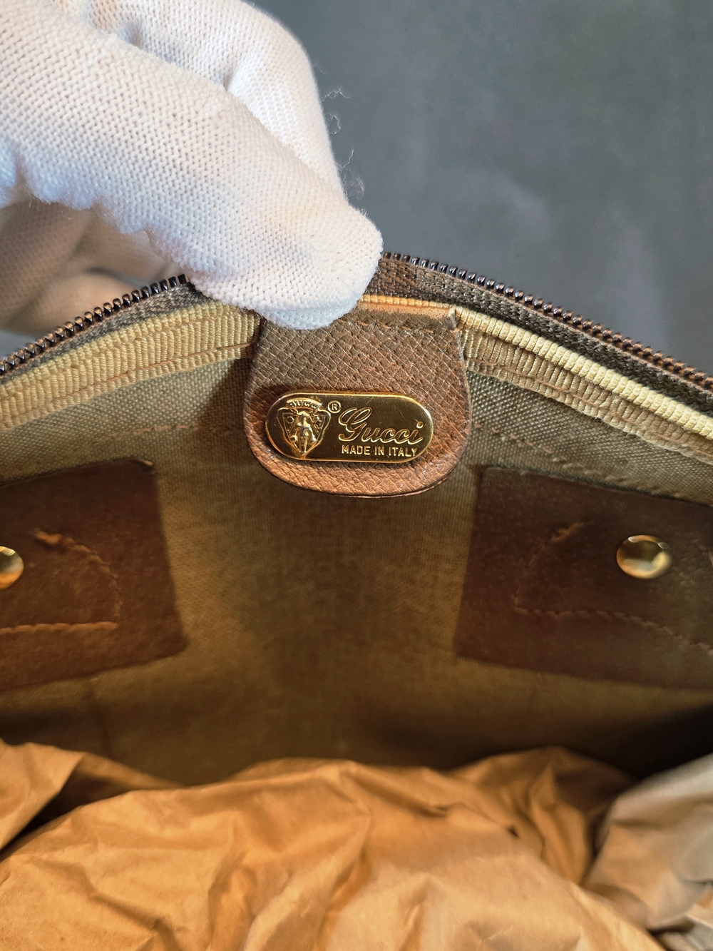 Vintage Italian Gucci Signature GG Canvas Boston Speedy Style. Comes w COA - Picture 10 of 16